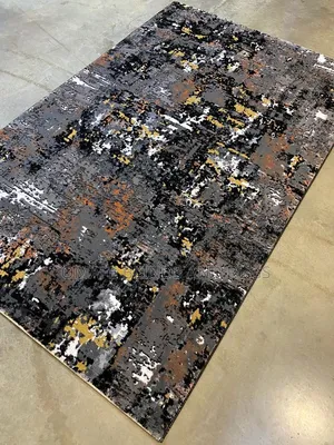 Elegant Abstract Rug