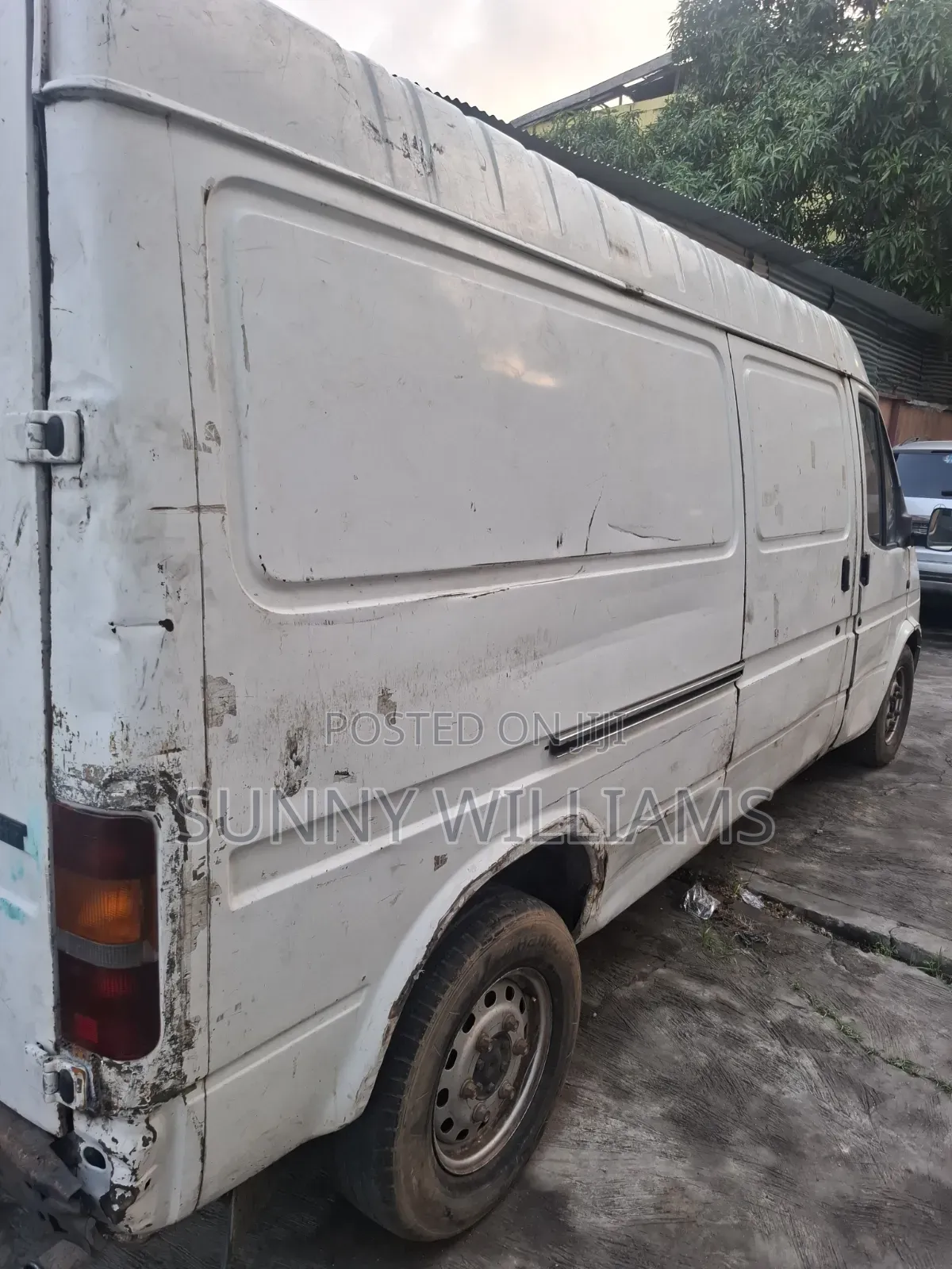 Ford Transit 1999 White