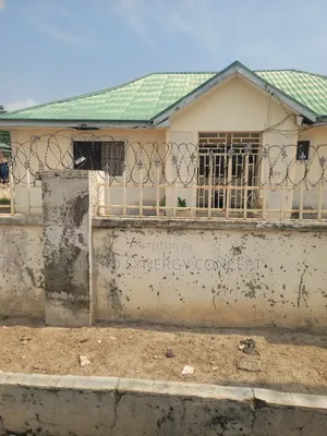 5bdrm Block of Flats in Army Estate Kurudu for sale