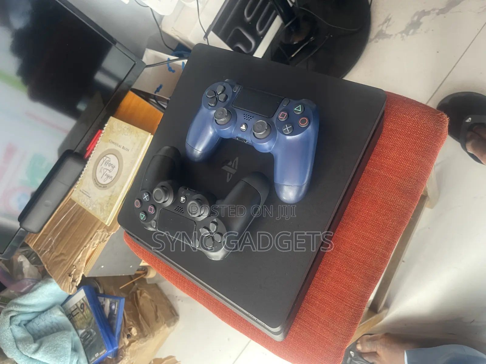 Ps4 Slim [2 Pads ]