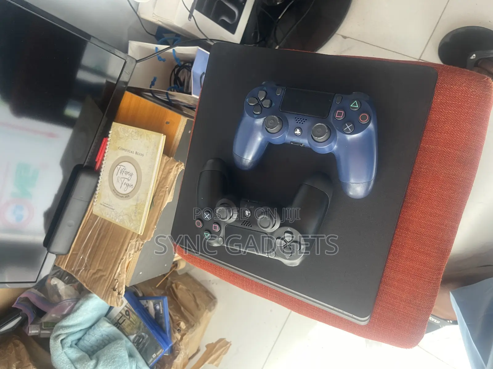Ps4 Slim [2 Pads ]