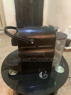 Nespresso Inissia Coffee Machine With Milk Frother