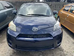 Scion xD Base 2010 Blue