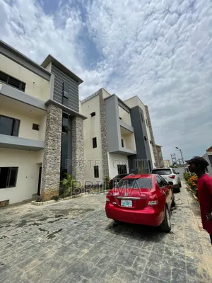6bdrm Duplex in Jahi for sale