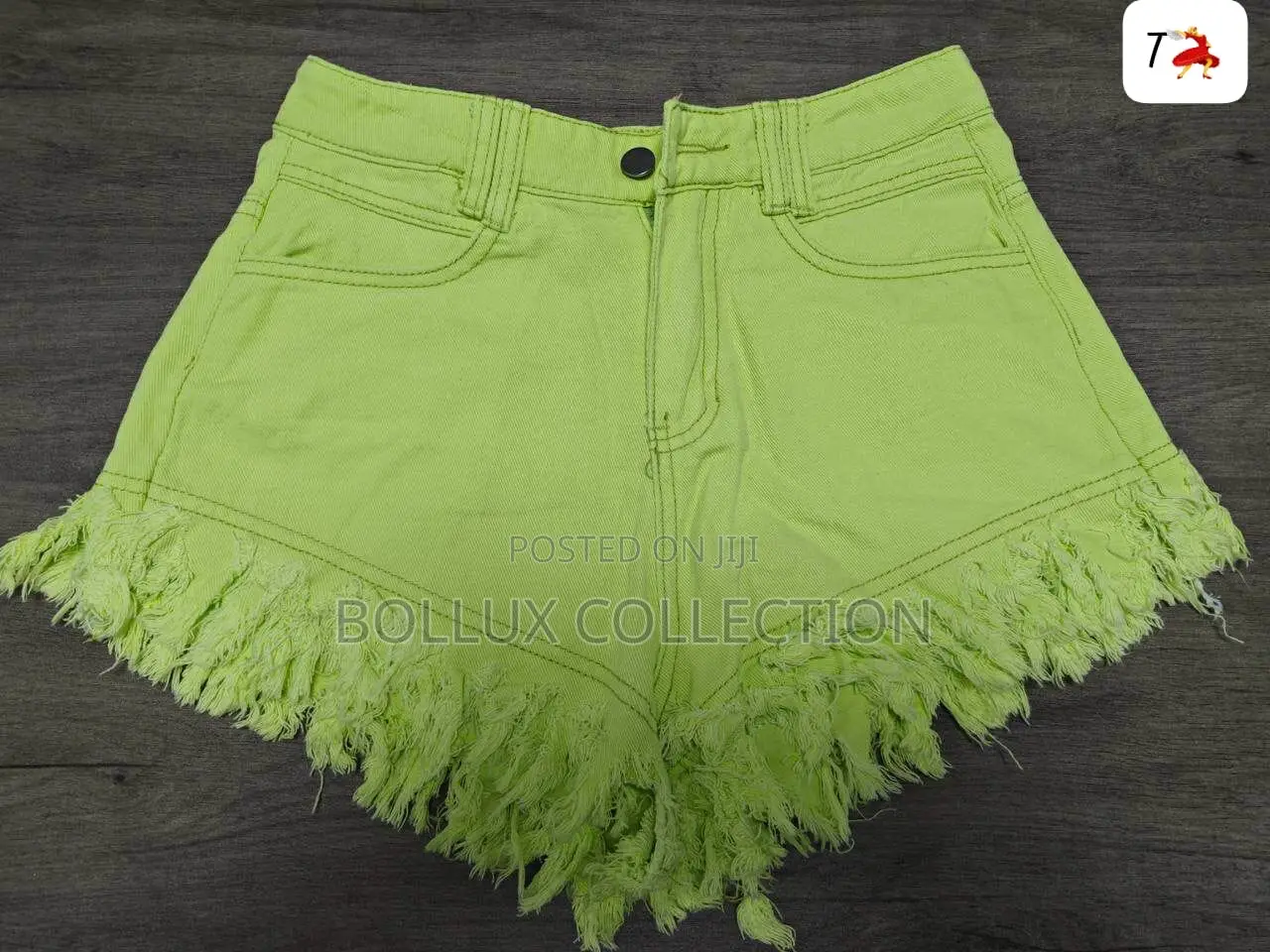 Light” Frayed Shorts