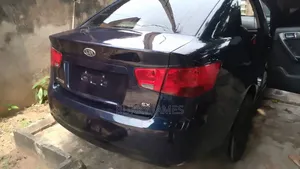 Kia Forte 2013 Blue