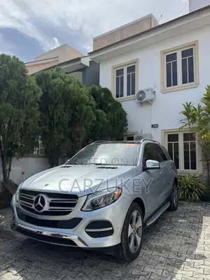 Mercedes-Benz GLE-Class GLE 350 2018 Blue