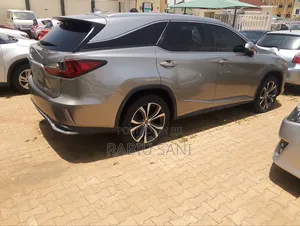 Lexus ES 2018 Gray