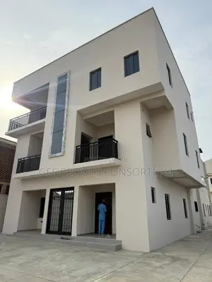 2bdrm Block of Flats in Bashorun Estate, Basorun for sale
