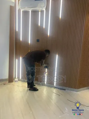 Electrical Specialist – Luxury Lighting Chandelier Installation