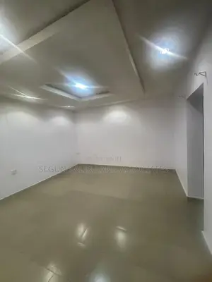 3bdrm Apartment in Omole Phase1 Off for rent
