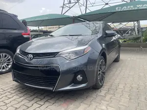 Toyota Corolla 2016 Gray