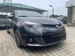 Toyota Corolla 2016 Gray