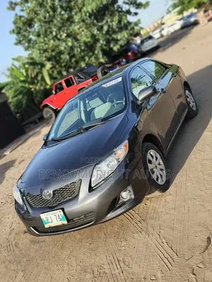 Toyota Corolla LE 4dr Sedan (1.8L 4 cyl 4A) 2009 Gray