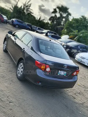 Toyota Corolla LE 4dr Sedan (1.8L 4 cyl 4A) 2009 Gray