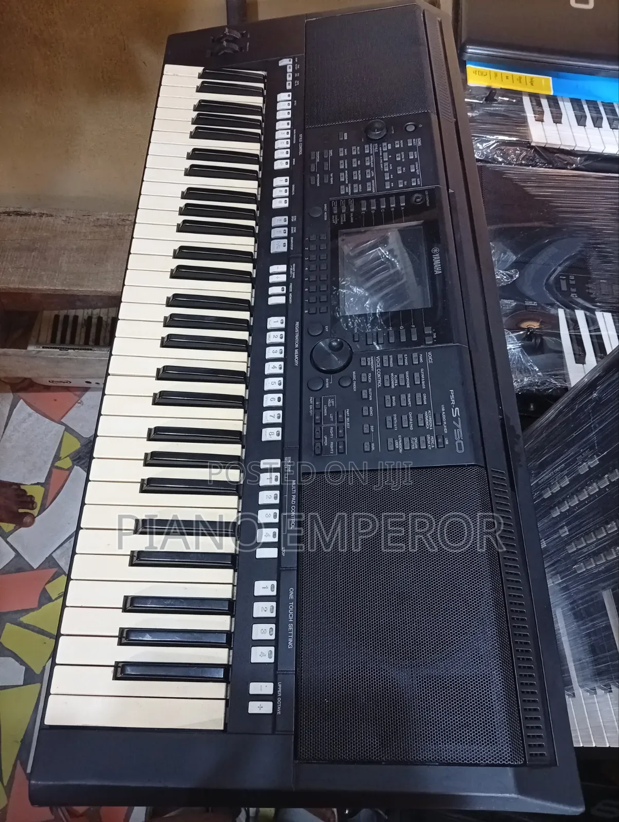 Yamaha PSR-S750 — High Quality Arranger Keyboard