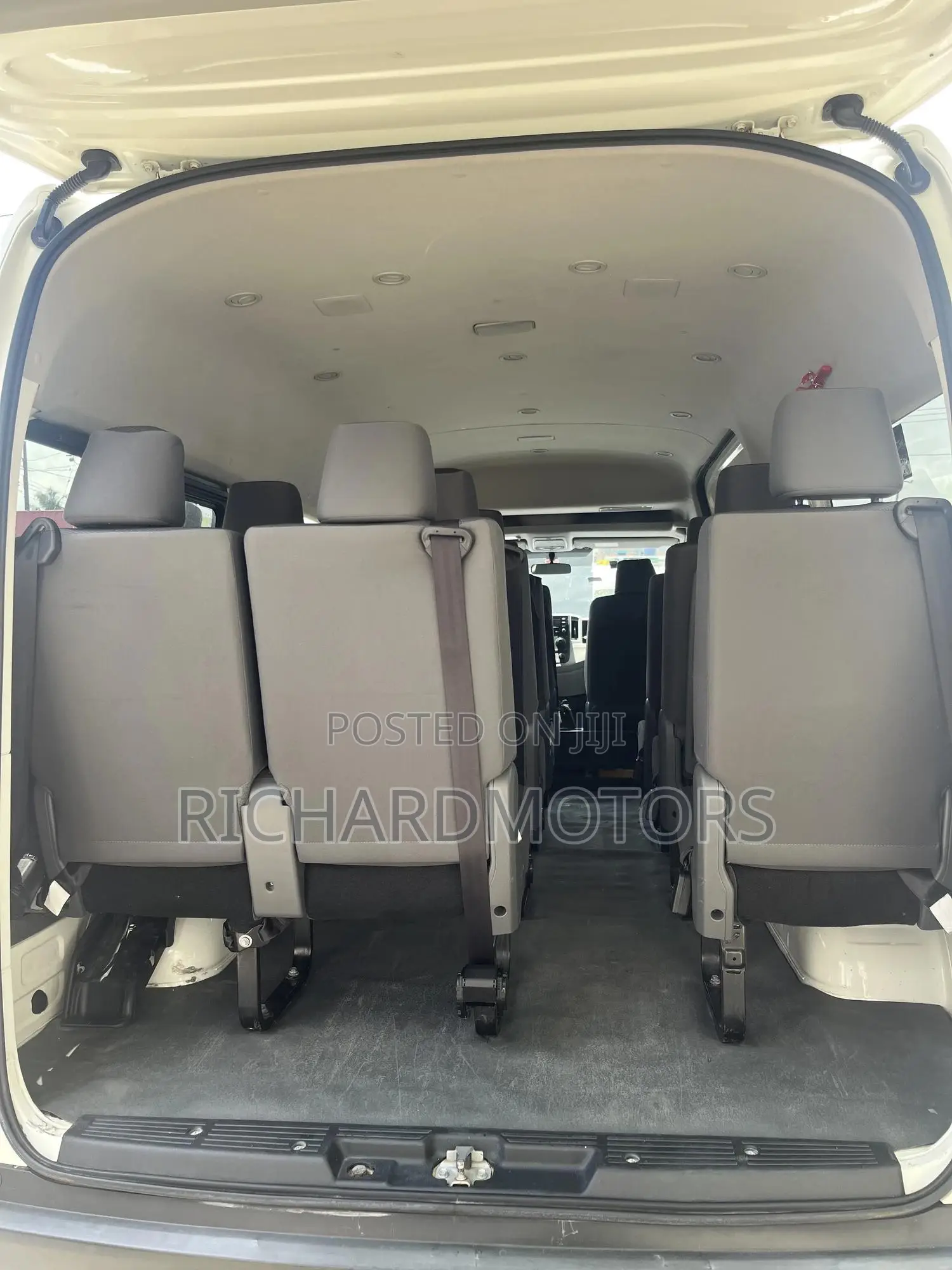 Toyota HiAce 2020 White