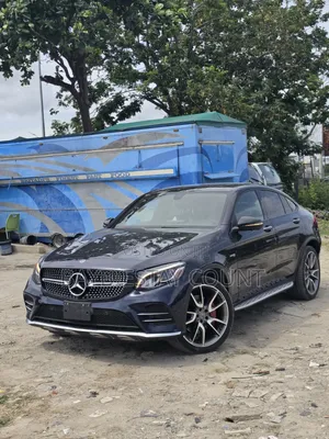 Mercedes-Benz GLC-Class 2019 Blue