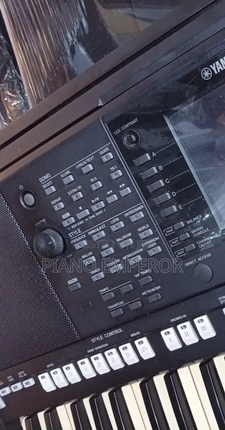 Yamaha PSR-S750 — High Quality Arranger Keyboard