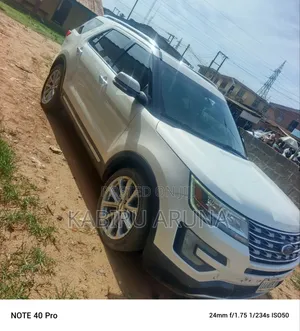 Ford Explorer 2016 White