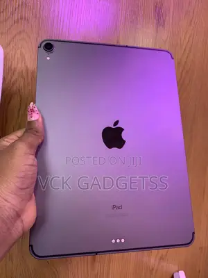 Apple iPad Pro 11 (2018) 64 GB Gray