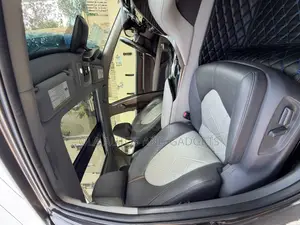 Toyota Camry XLE FWD (2.5L 4cyl 8AM) 2018 Brown