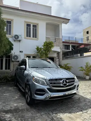 Mercedes-Benz GLE-Class GLE 350 2018 Blue