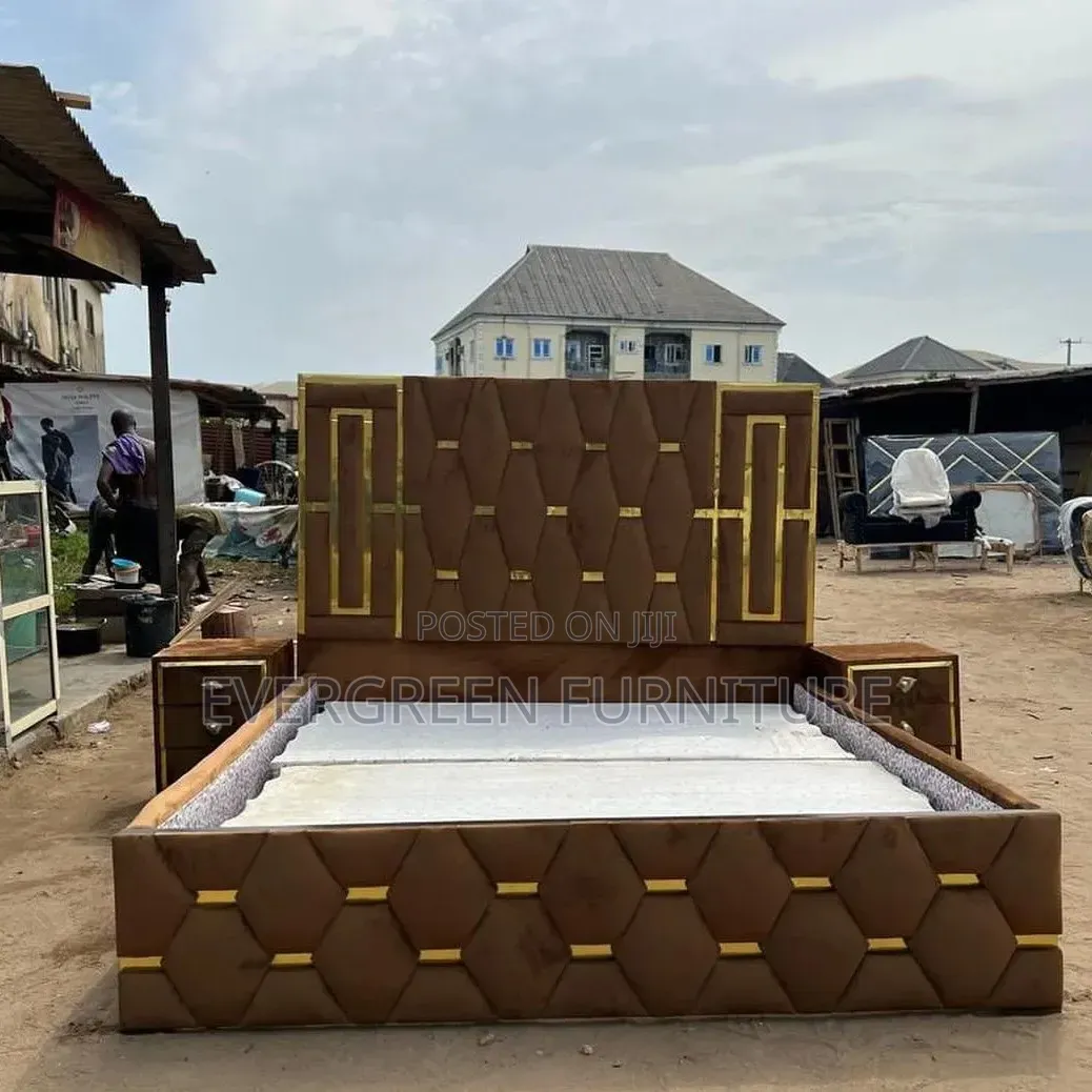 Kingsize Bedframe