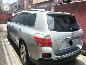 Toyota Highlander 2013 Silver