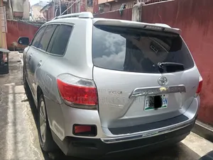 Toyota Highlander 2013 Silver