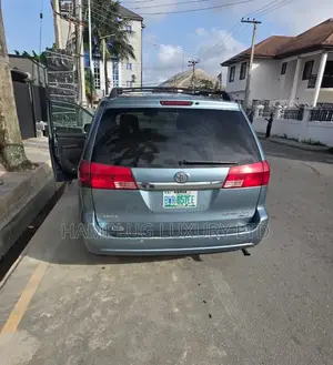 Toyota Sienna XLE 2008 Blue