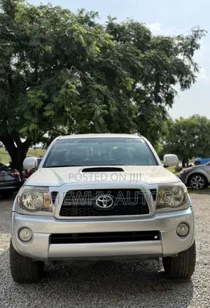 Toyota Tacoma Double Cab V6 Automatic 2012 Silver