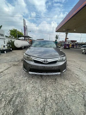 Toyota Camry 2012 Gray