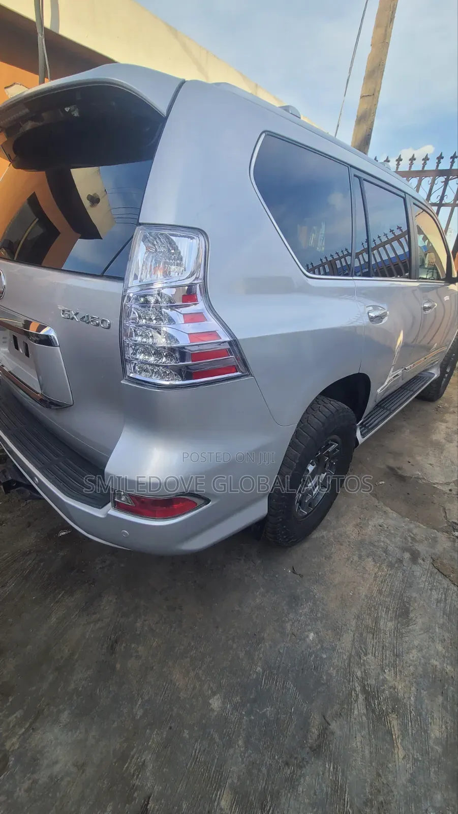 Lexus LX 570 2012 Silver