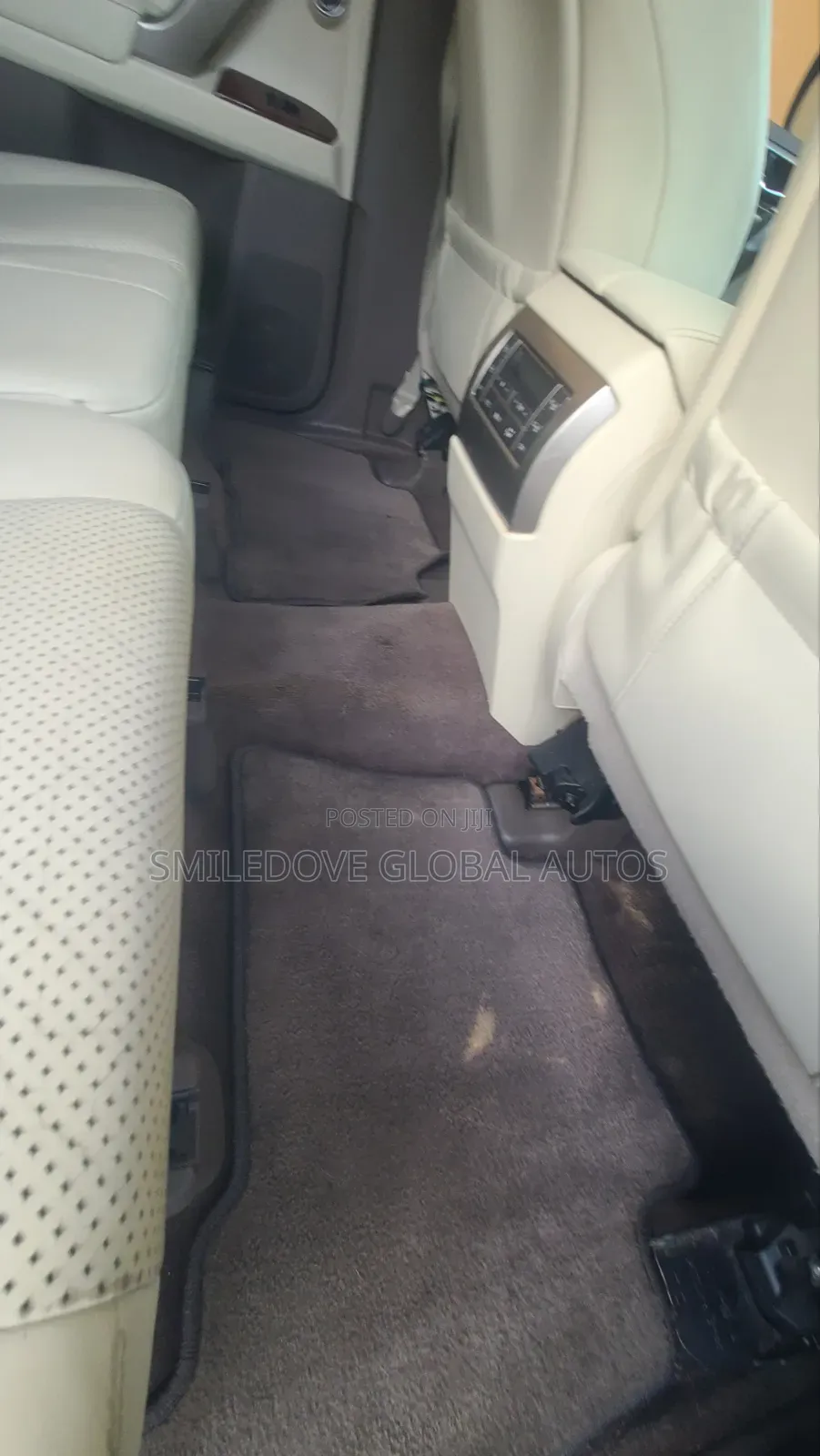 Lexus LX 570 2012 Silver