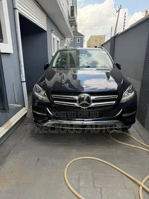 Mercedes-Benz GLE-Class 2018 Blue