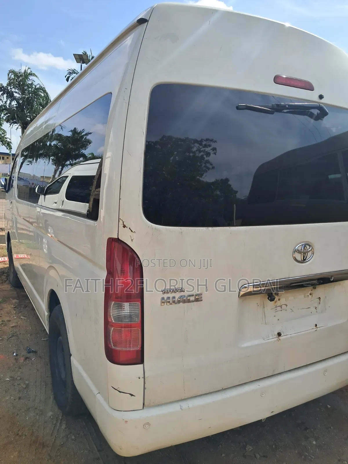 Toyota HiAce 2015 White