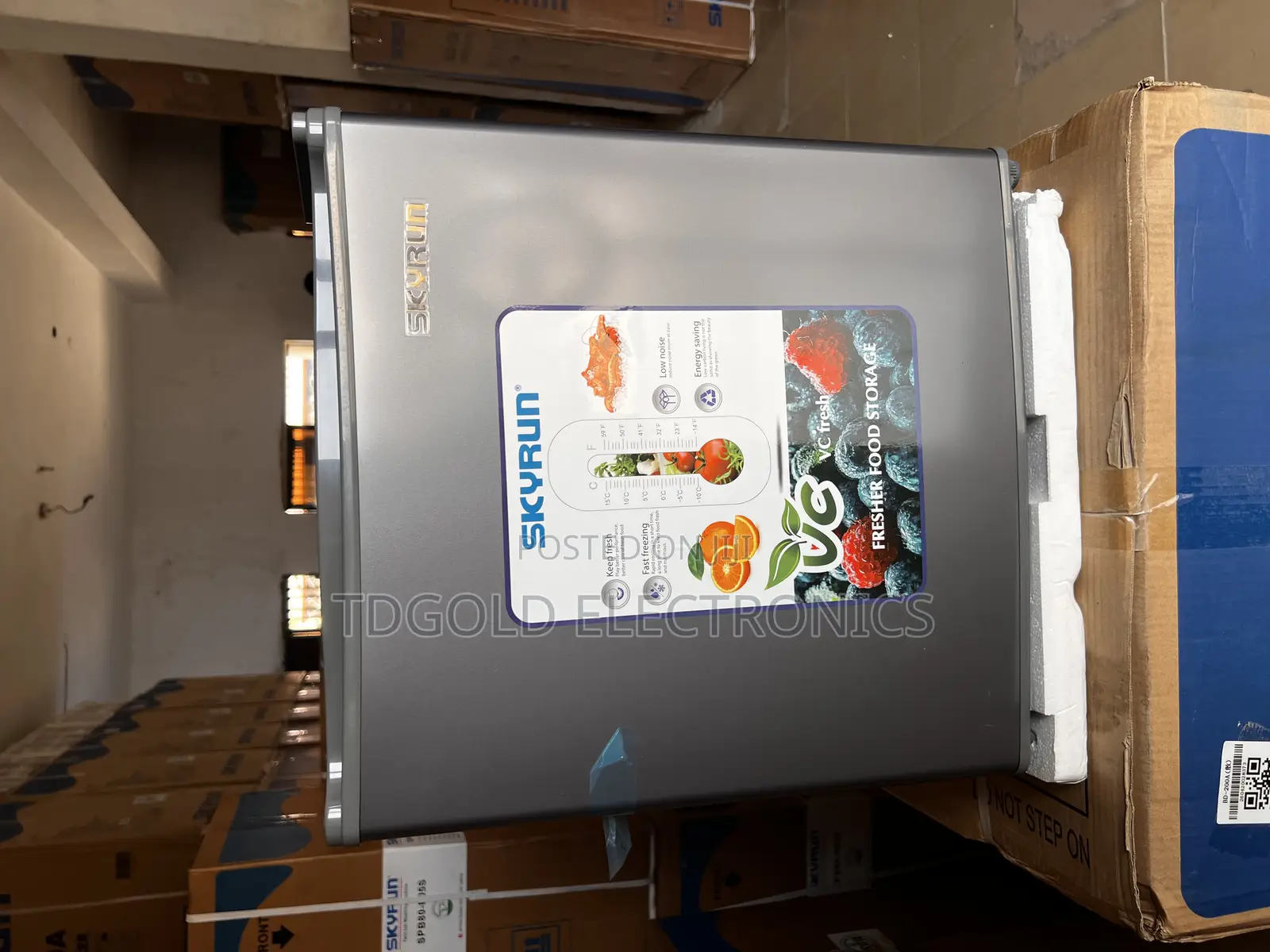 Skyrun Bedside Refrigerator