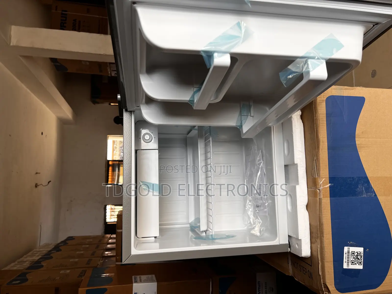 Skyrun Bedside Refrigerator