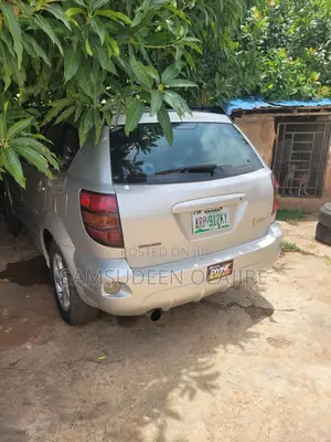 Pontiac Vibe Automatic 2004 Silver