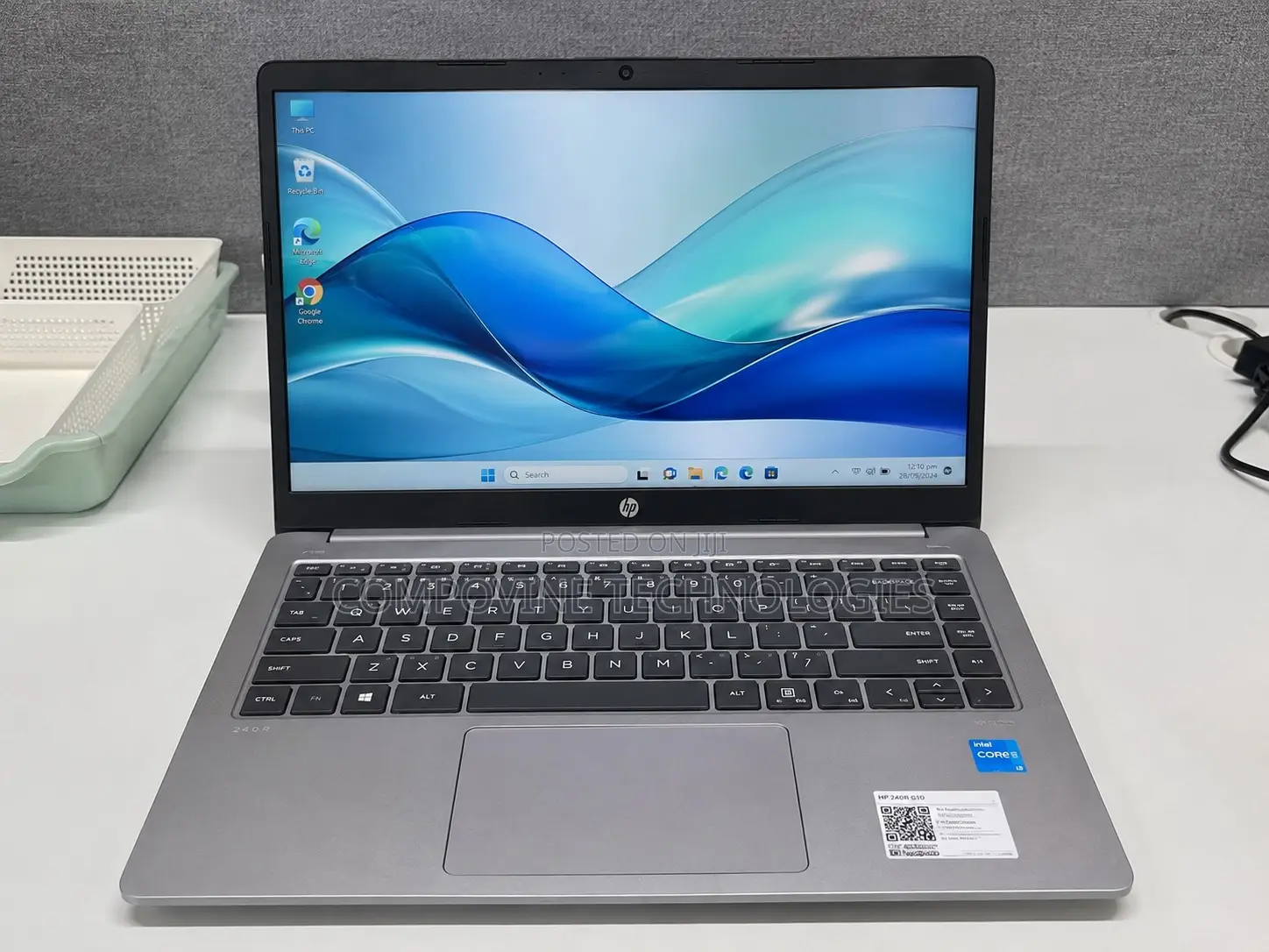 New Laptop HP 240 8GB Intel Core 3 SSD 512GB