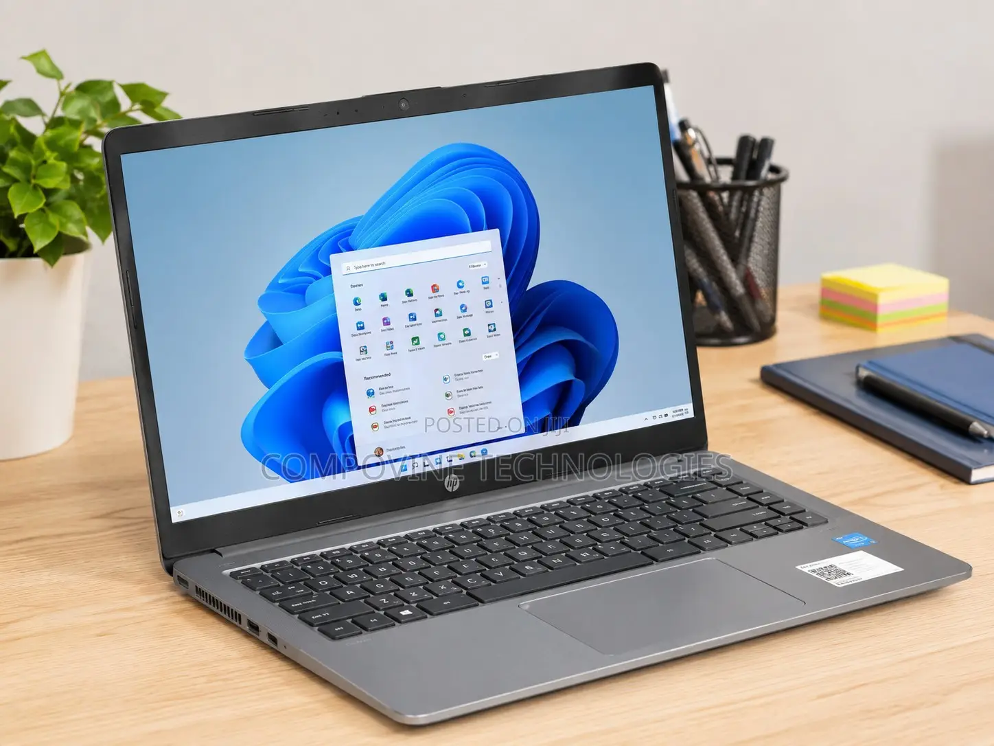 New Laptop HP 240 8GB Intel Core 3 SSD 512GB
