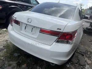 Honda Accord Sedan SE 2012 White