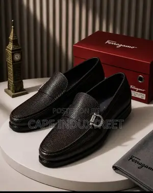 Gancini Pebbled Leather Luxury Loafers