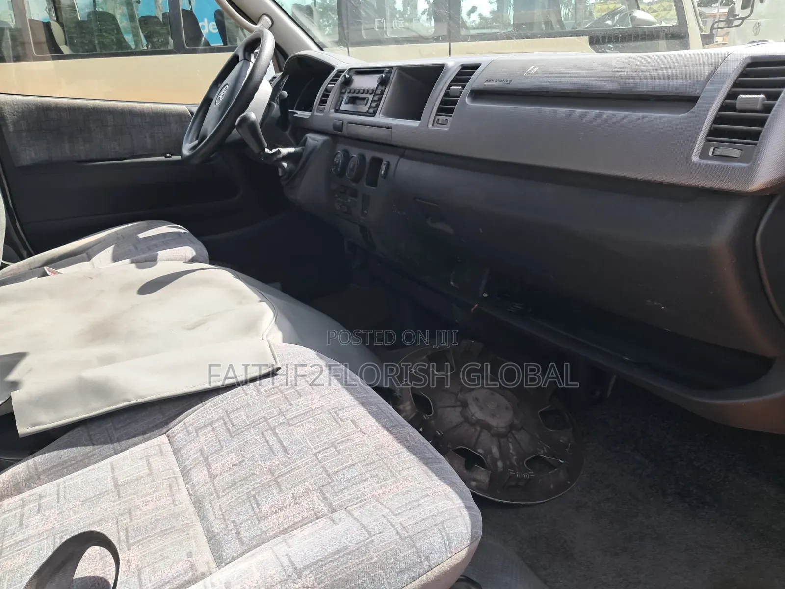 Toyota HiAce 2015 Brown