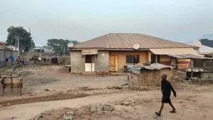 4bdrm Bungalow in Lokoja for sale