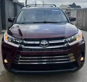 Toyota Highlander XLE 4dr SUV AWD (3.5L 6cyl 6A) 2015 Burgundy