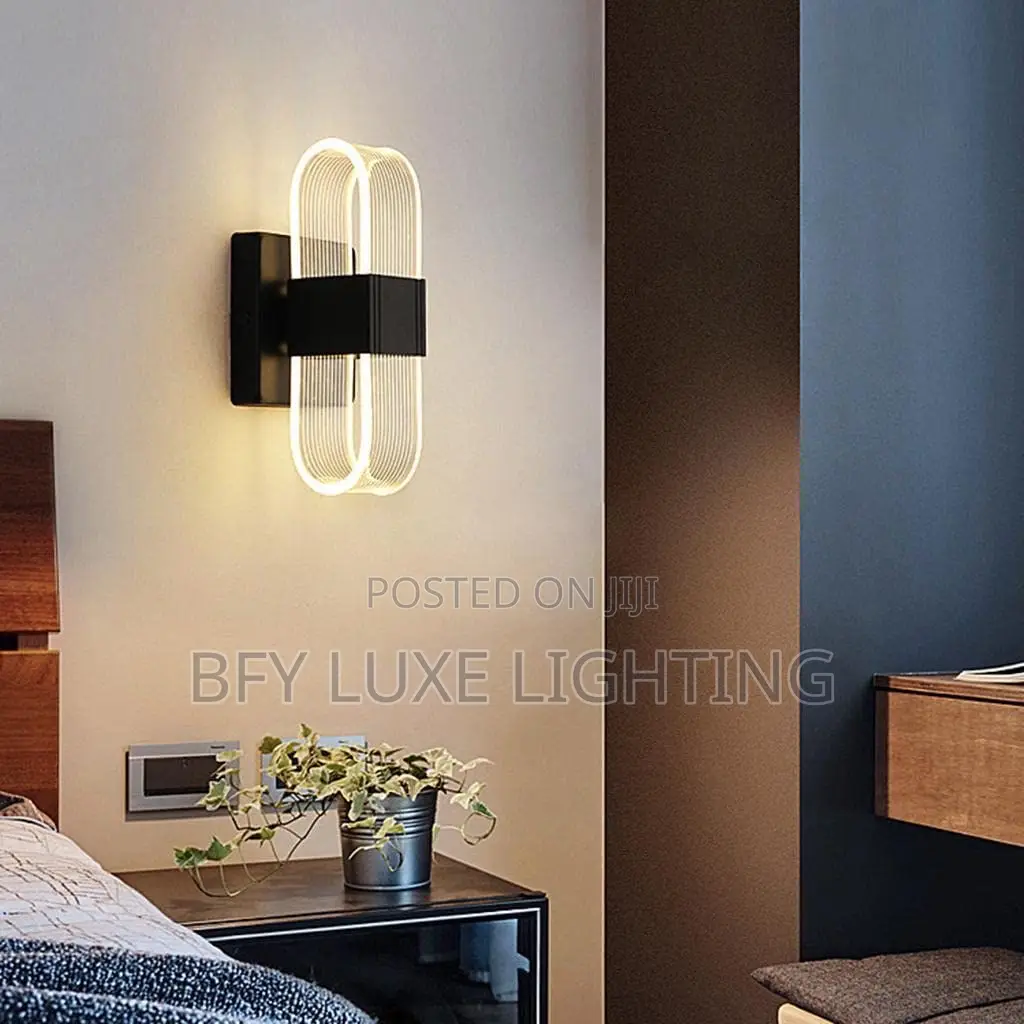 Luxury Led Striped Oval Wall Bracket - Modern Bedside Lighting