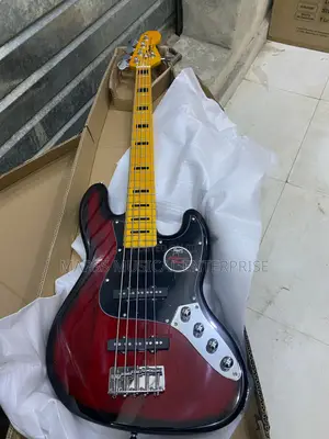 Squier Fender Jazz Bass Guitar Five String Active