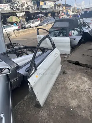 Door for Gla 250